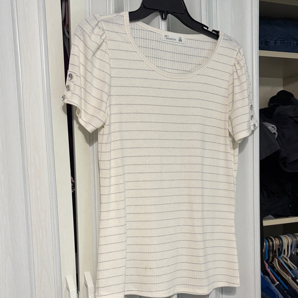 89thtMadison Women's Cream Striped Top